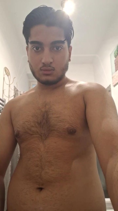 Andrea93700 from Italy