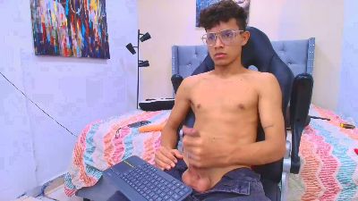 Andrees_22_ from Colombia