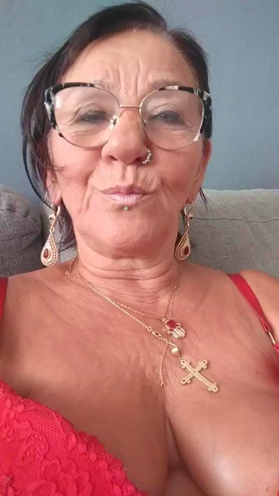 Babylove54 from France