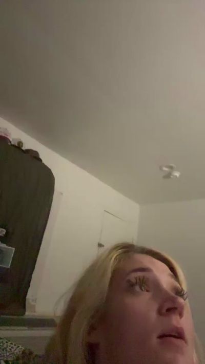 Brixxxm from United States