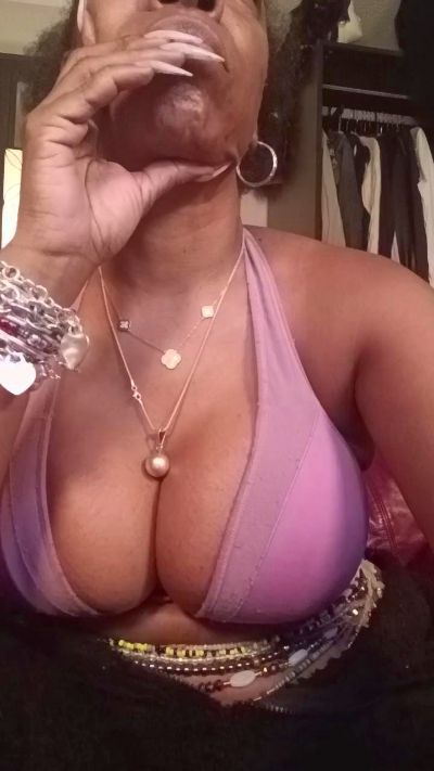 BustyBlakBabe from United States