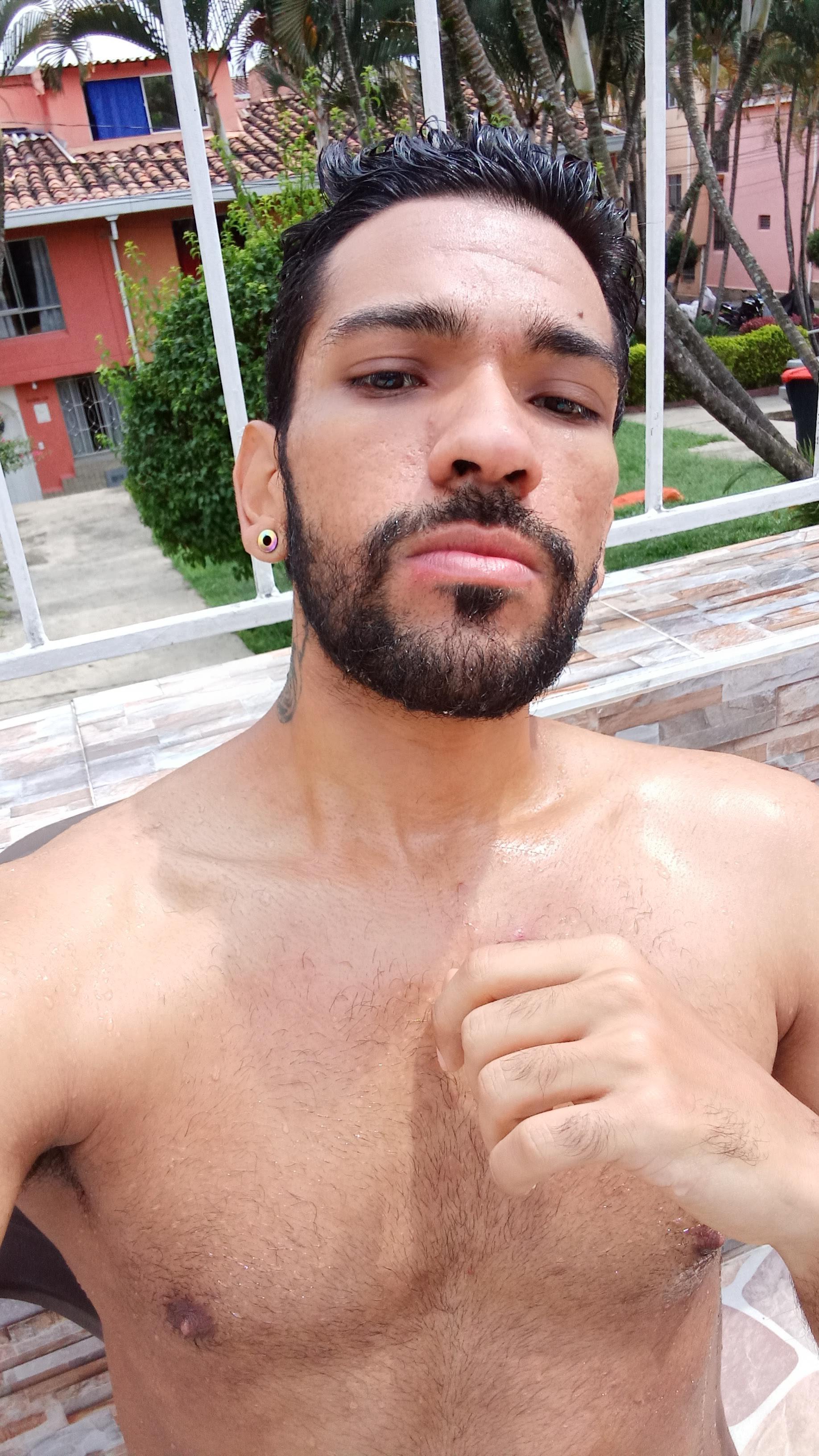 Carlo_yates Profile Image