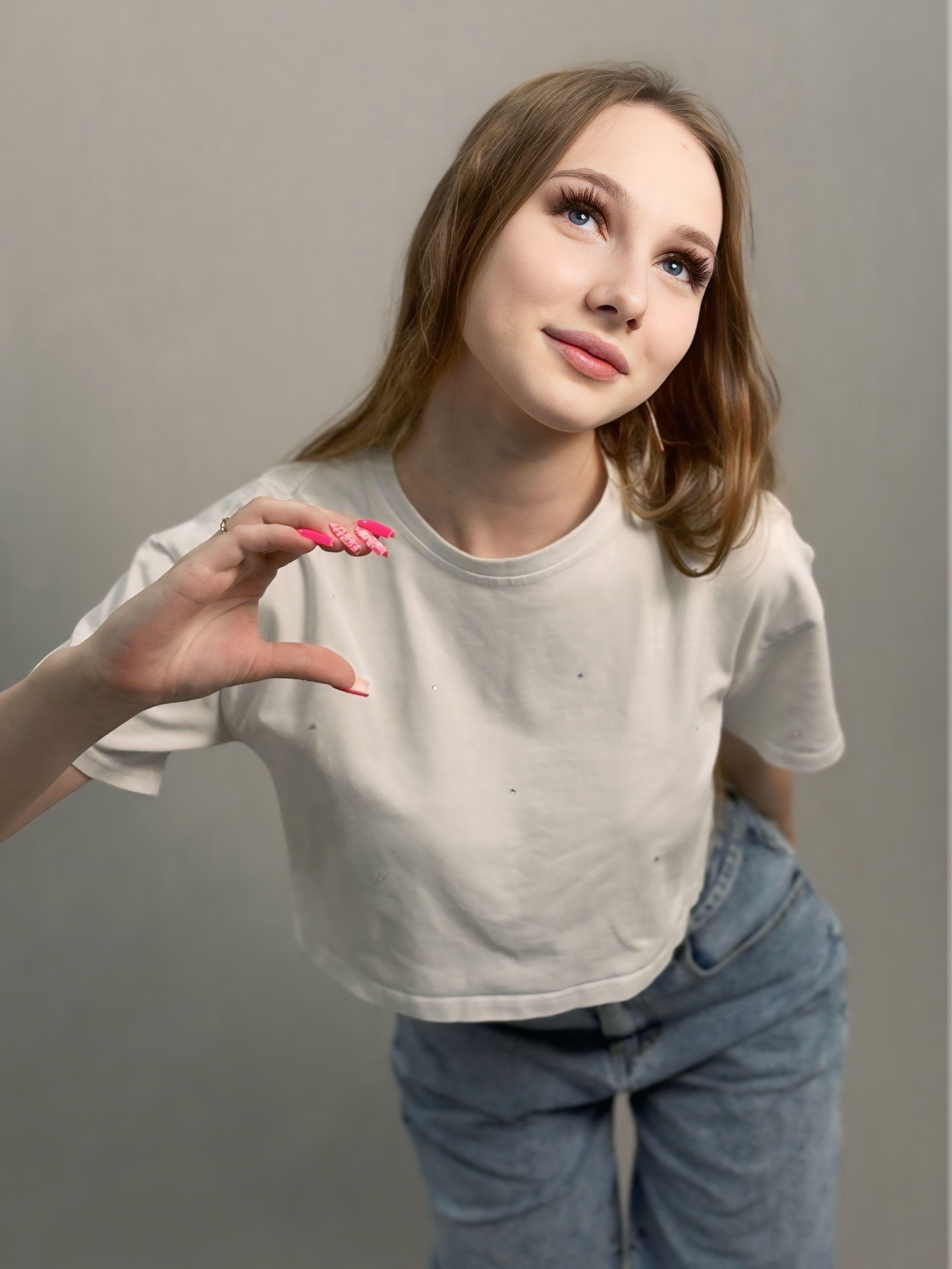 DominicaYuk from France