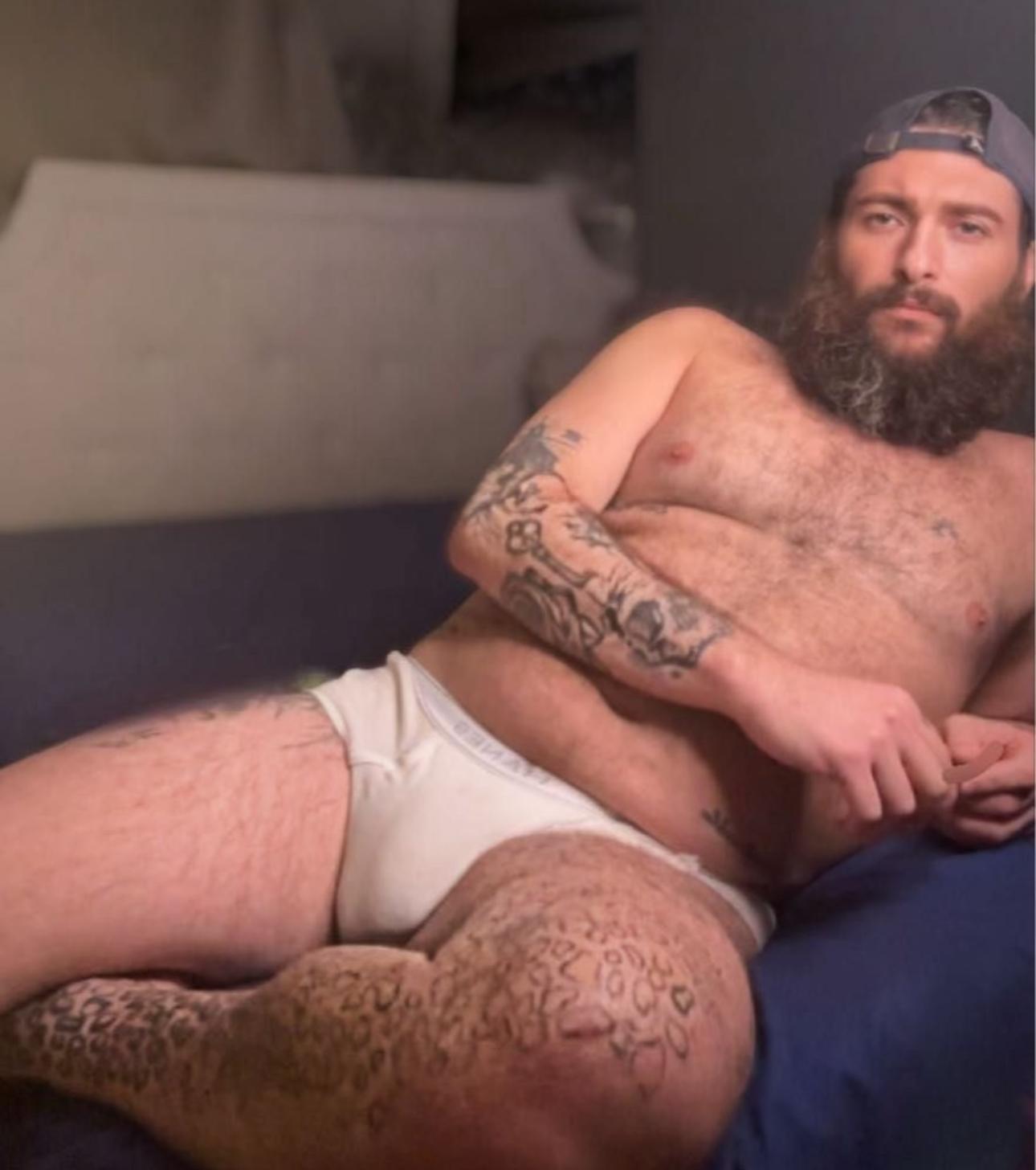 HairyWhiteTrash from United States