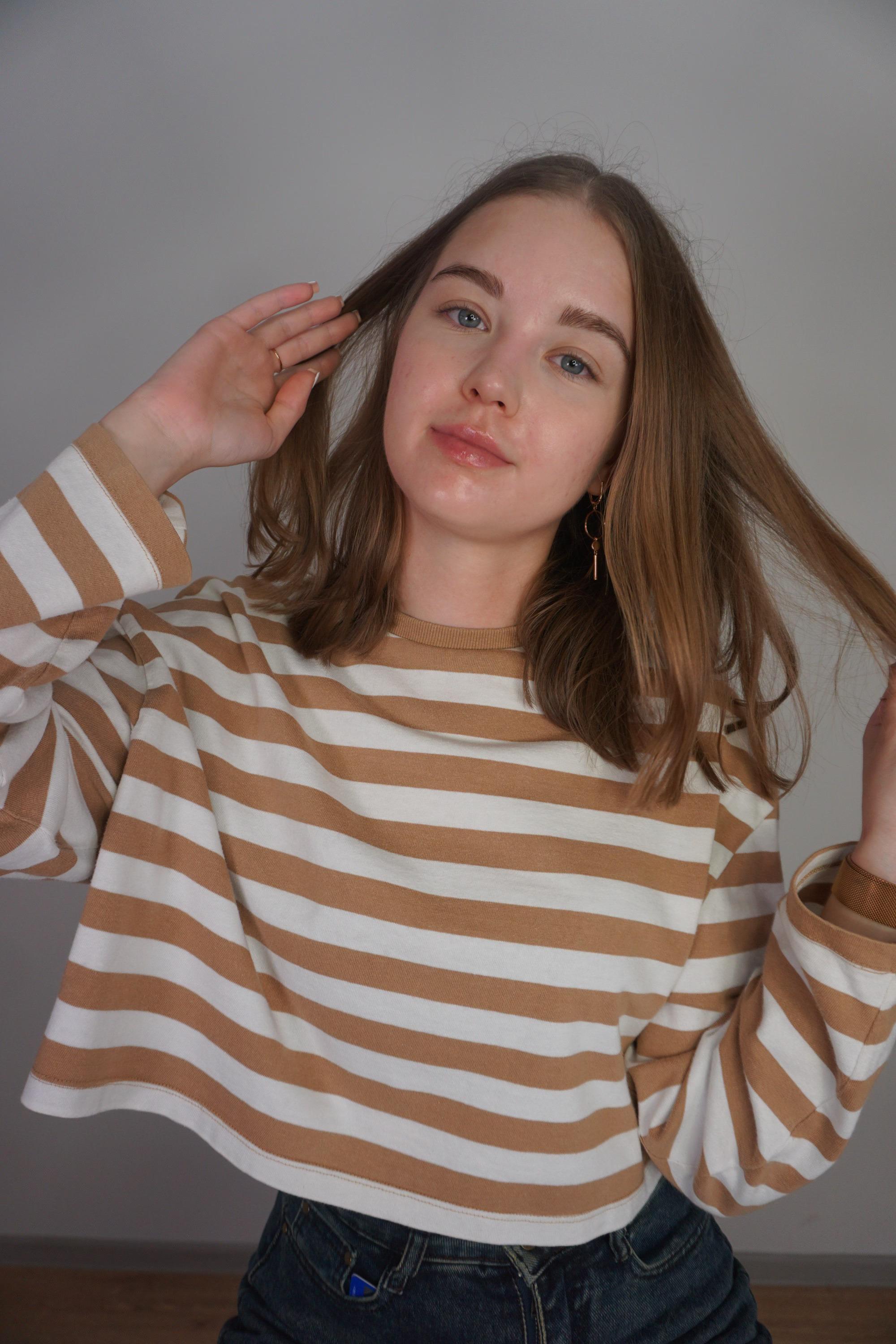 HazelBurtch from France
