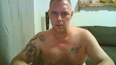 Hornysexy79 from Belgium