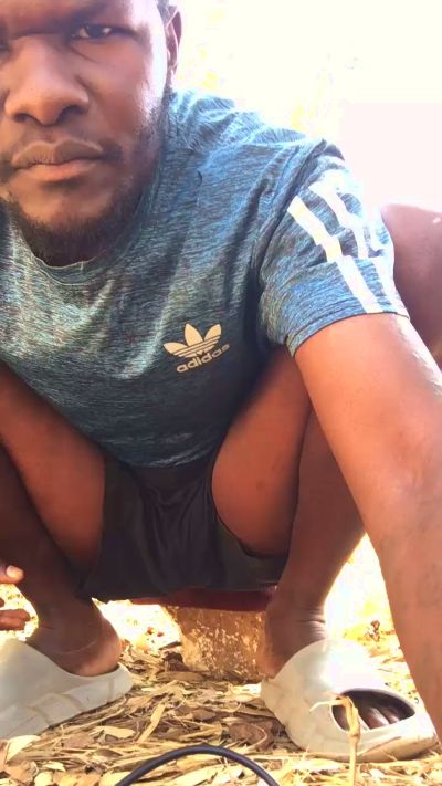 Hutchmansell from Zambia