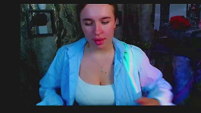JuliLa_ from United States