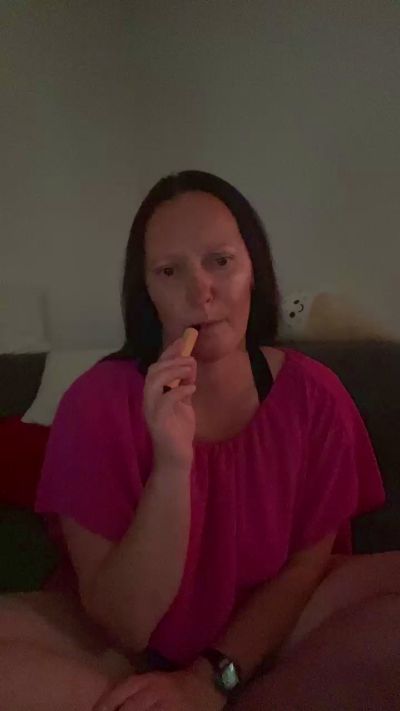 Nadine1990 from Germany