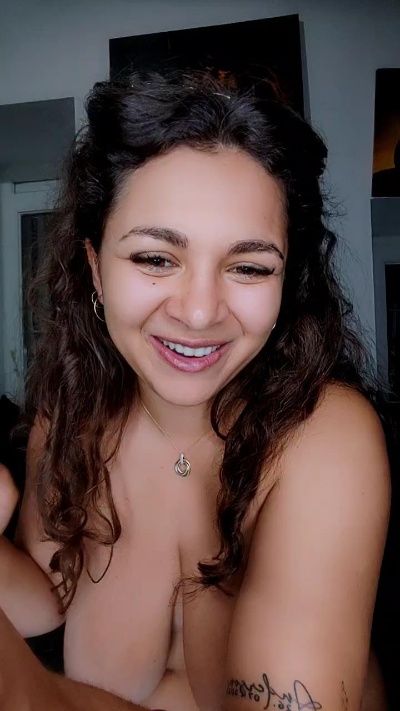 Roxynude from France