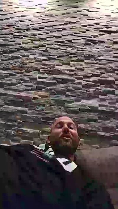 Simontito87 from Italy