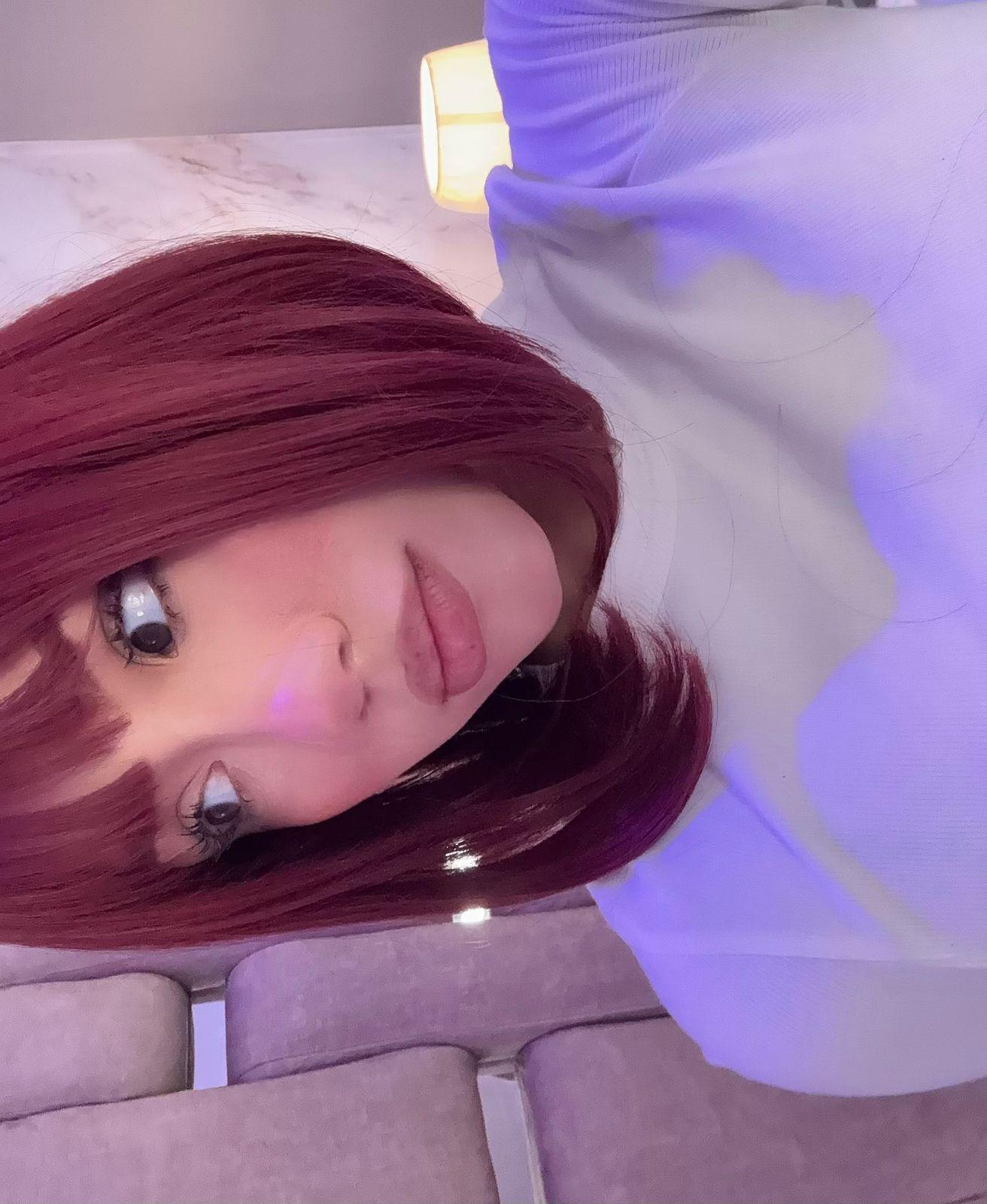 ZharaLux Profile Image