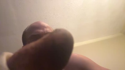 aaro28 from United States