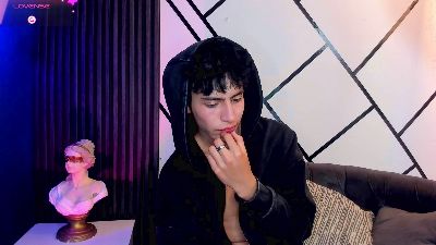 christopher_771 from Colombia