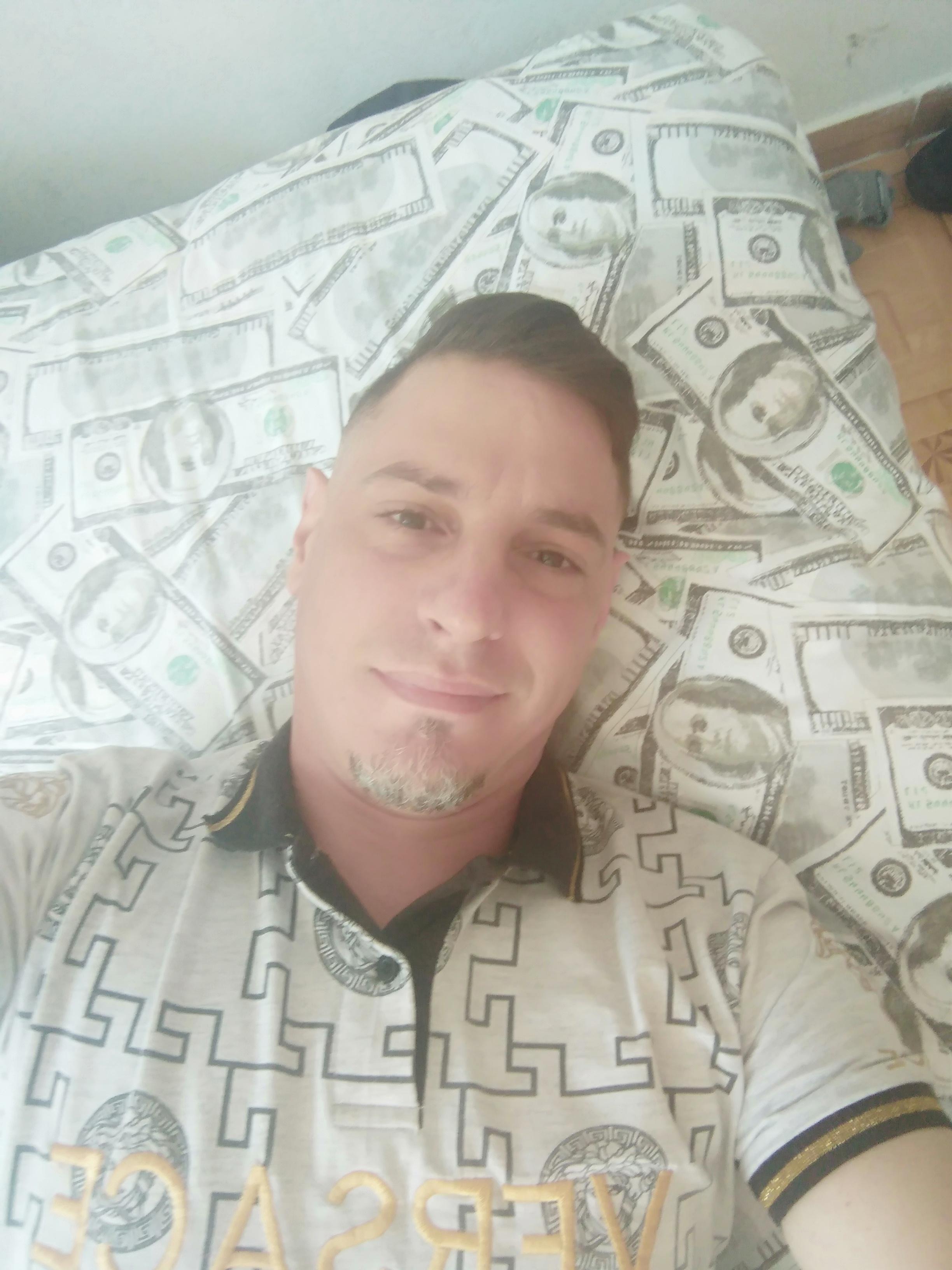 jesusunico1 Profile Image