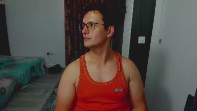 sexxymuscles from United Kingdom