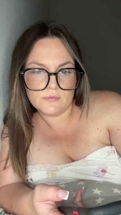 whitequeen_xxx from France