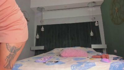 zoe_taylor from United States